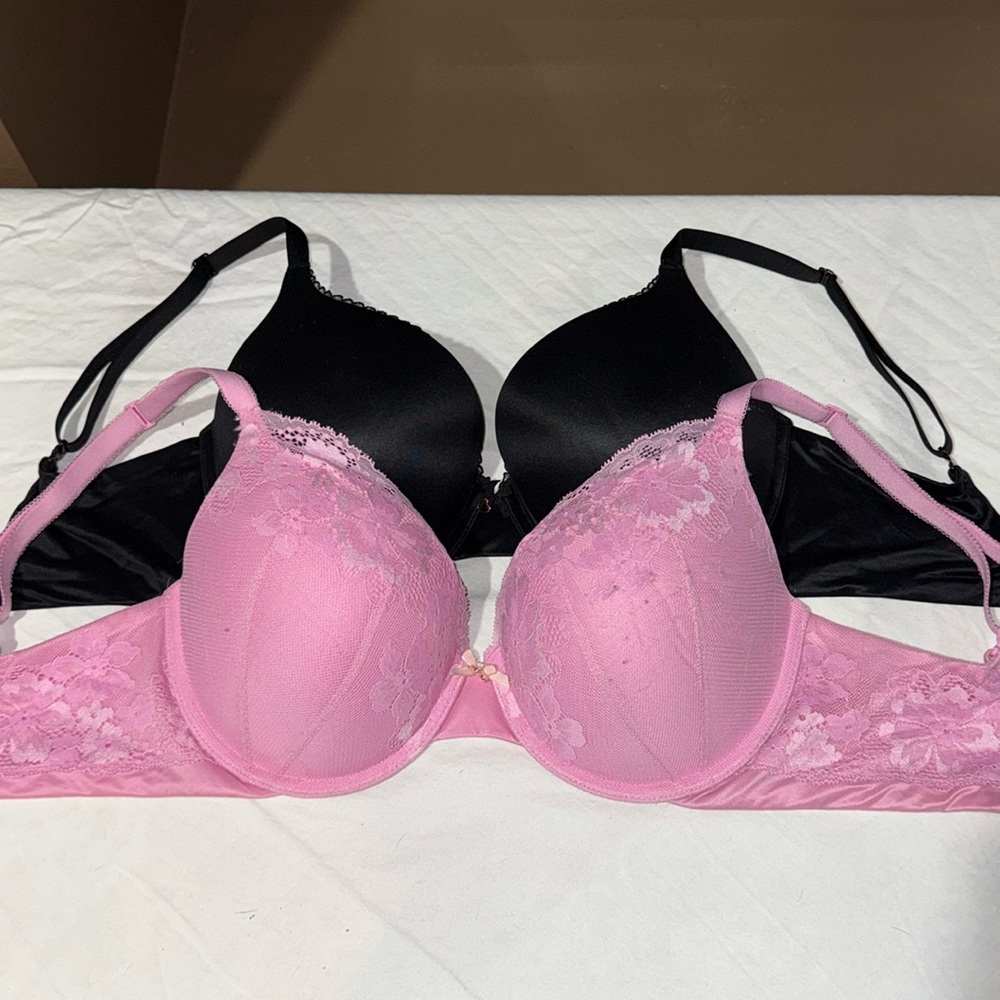 2 Victoria Secret Body by Victoria Perfect Shape Bra